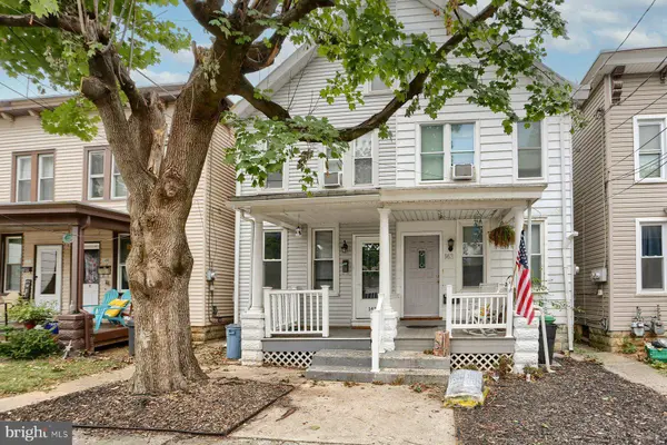 145 CEDAR ST, Carlisle, PA 17013