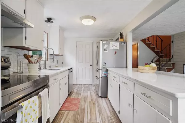 32299 Hostetter RD, Hanoverton, OH 44423