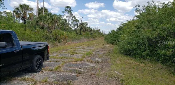 ROYALRED AVE, North Port, FL 34288