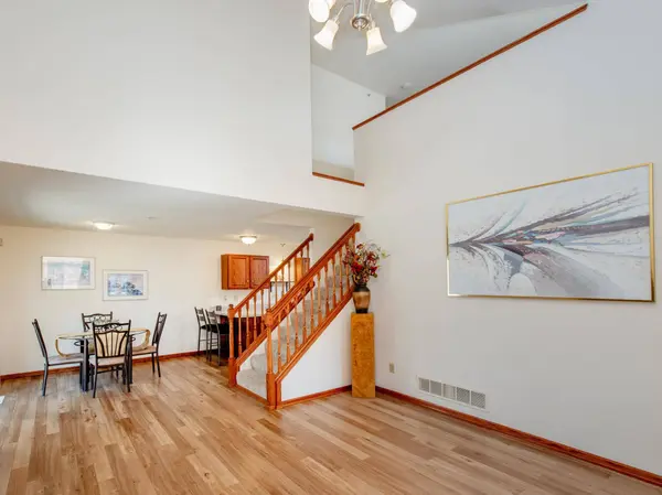 8842 Branson DR #44, Inver Grove Heights, MN 55076