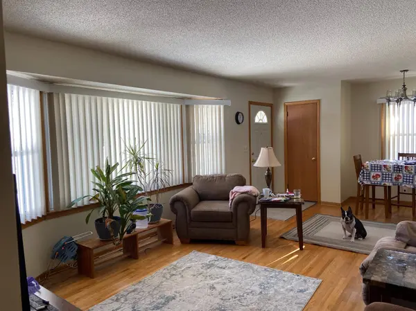 9124 Emerson AVE S, Bloomington, MN 55420