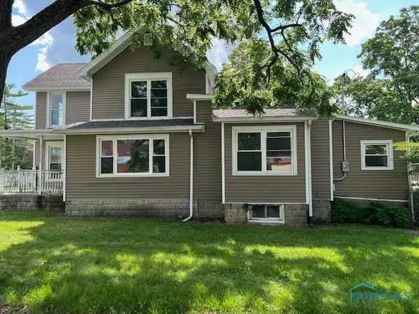 23008 Defiance PIKE, Custar, OH 43511