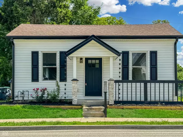 53 W Pearl ST, Greenwood, IN 46142