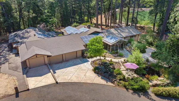 13757 Seven Cedars DR, Grass Valley, CA 95945