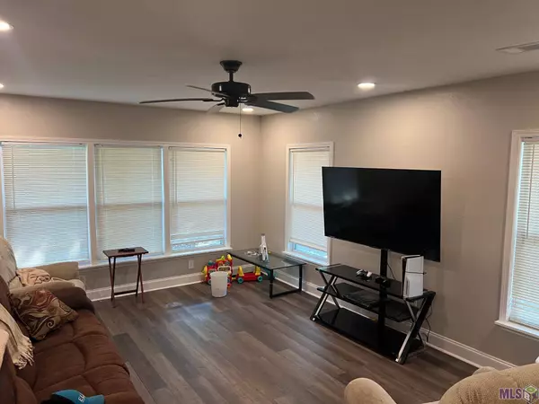 8763 AIRLINE HWY, Baton Rouge, LA 70815