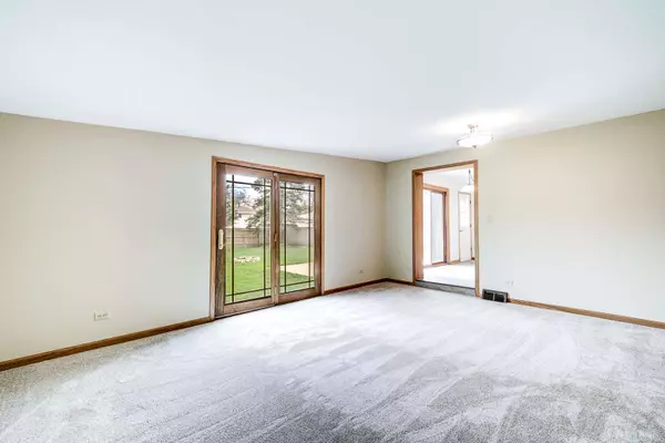 9717 Mayfield AVE, Oak Lawn, IL 60453