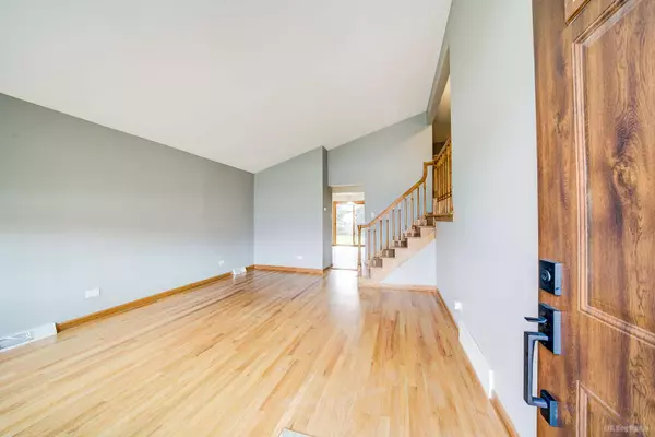 9717 Mayfield AVE, Oak Lawn, IL 60453