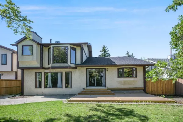 260 Edcath PL NW, Calgary, AB T3A 3X7