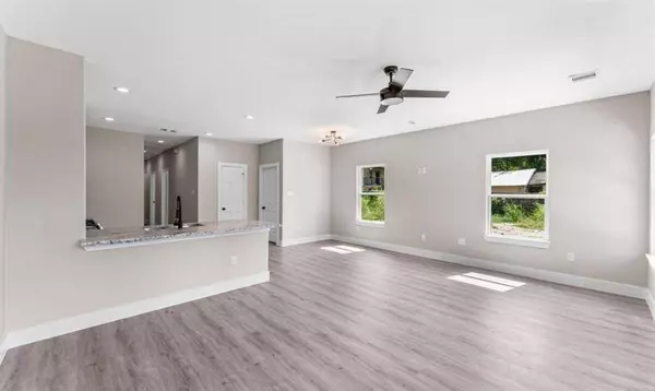 9321 Caddo RD, Houston, TX 77078