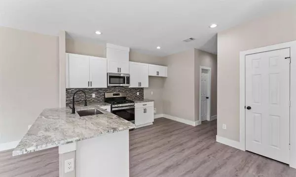 9321 Caddo RD, Houston, TX 77078