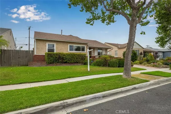 3922 Arbor RD, Lakewood, CA 90712