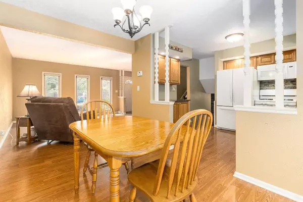 1305 Brentwood PL, Joliet, IL 60435