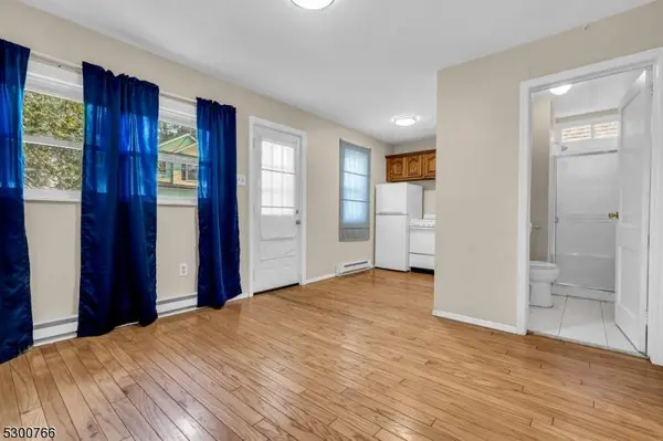 12 Rutgers Way, Hopatcong Boro, NJ 07843