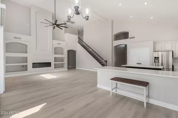 9818 S 26TH Lane, Phoenix, AZ 85041