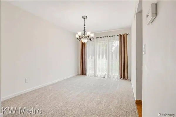 37064 EVERGREEN Drive, Sterling Heights, MI 48310