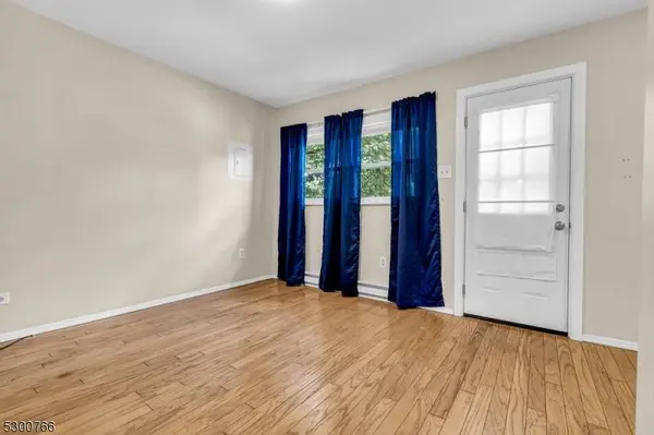 12 Rutgers Way, Hopatcong Boro, NJ 07843