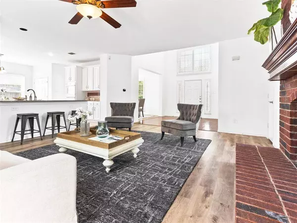 2528 Lands End Drive, Carrollton, TX 75006