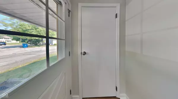 6909 Wildwood CT, Indianapolis, IN 46268