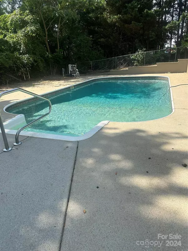 4536 Lakehill DR, Catawba, NC 28609