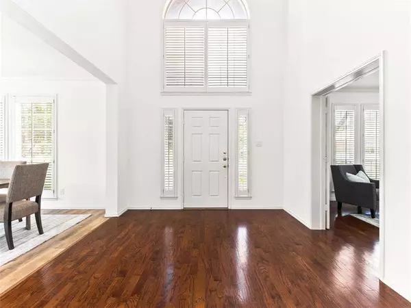 2528 Lands End Drive, Carrollton, TX 75006