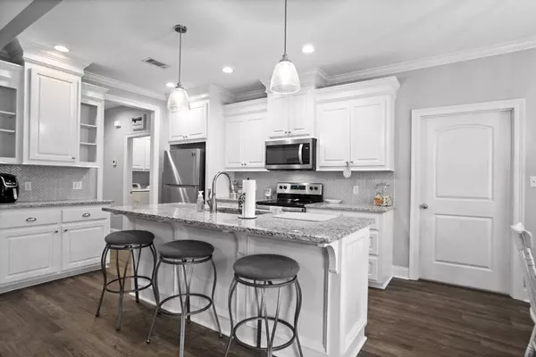 7 Lou Cir, Petal, MS 39465