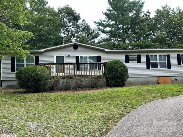 4168 Ruritan Club RD, Hudson, NC 28638