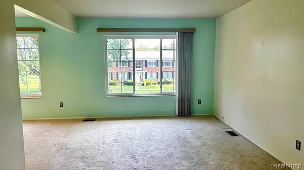 29480 HOOVER Road, Warren, MI 48093