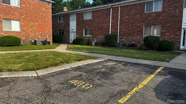 29480 HOOVER Road, Warren, MI 48093