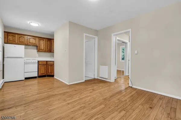 12 Rutgers Way, Hopatcong Boro, NJ 07843