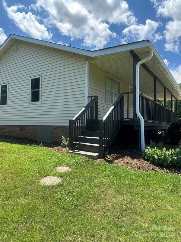 4536 Lakehill DR, Catawba, NC 28609