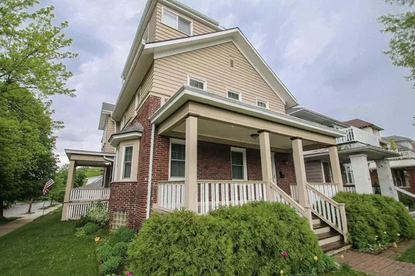 3838 N Maryland, Milwaukee, WI 53211