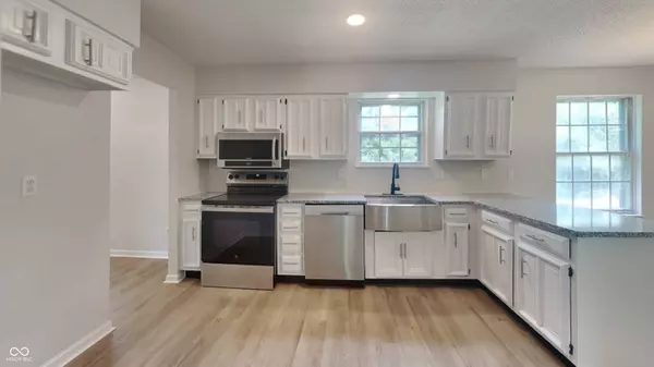 4820 Candle CT, Indianapolis, IN 46254