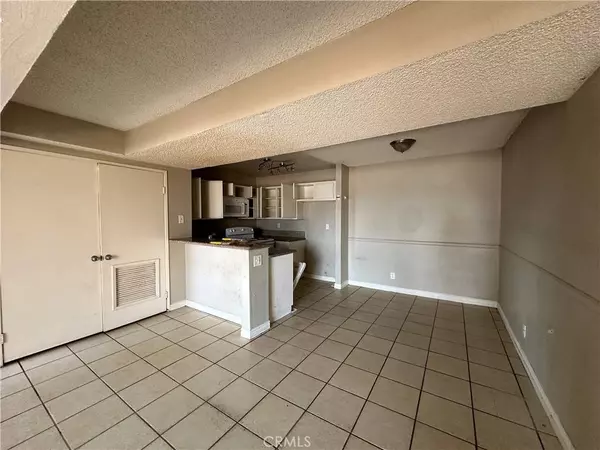 1480 W Edgehill RD #13, San Bernardino, CA 92405