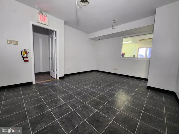 920 LAWN AVE #2, Sellersville, PA 18960