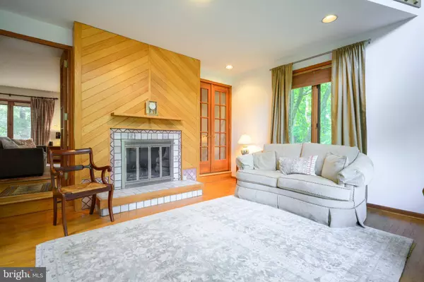 919 SHIPPEN LN, West Chester, PA 19382