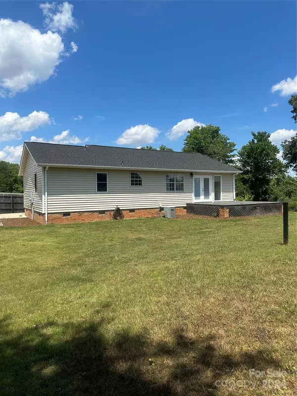 4536 Lakehill DR, Catawba, NC 28609