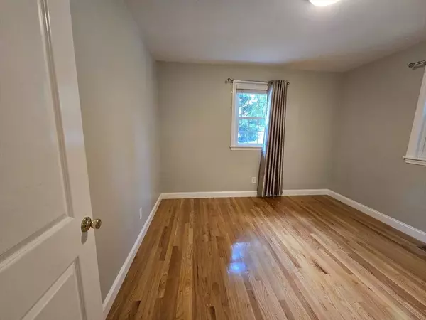 838 Worcester, Wellesley, MA 02482