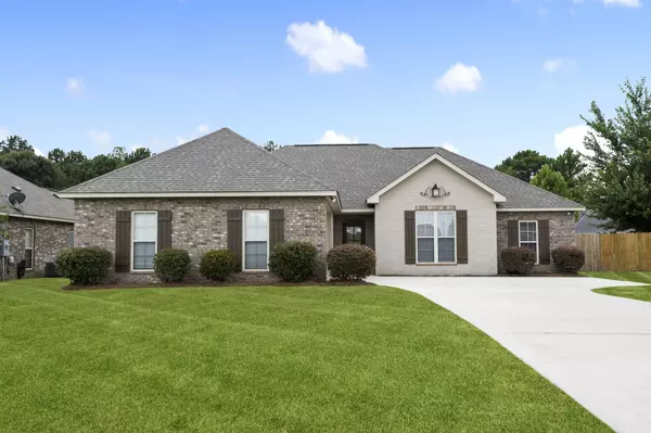 7 Lou Cir, Petal, MS 39465