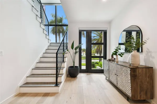 94 W DAVIS BLVD, Tampa, FL 33606