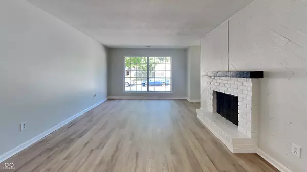 6909 Wildwood CT, Indianapolis, IN 46268