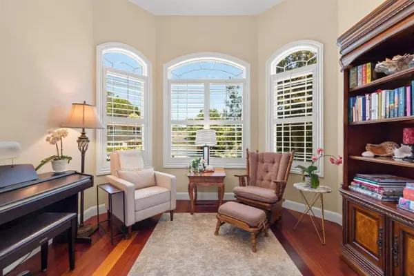 10495 Scenic BLVD, Cupertino, CA 95014