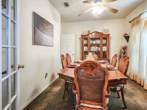 1811 Estates Drive, Mansfield, TX 76063