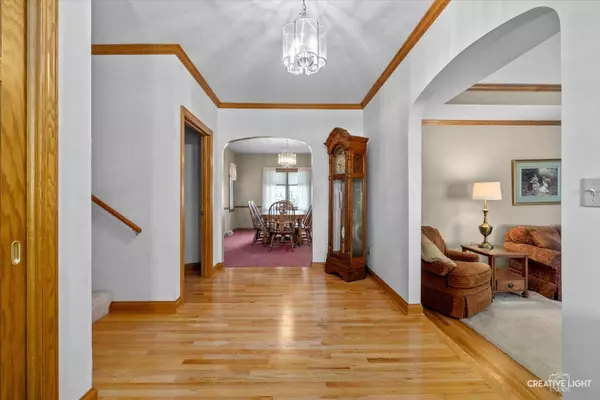 41W978 Main Street RD, Elburn, IL 60119