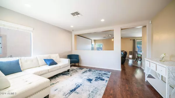 1434 E CHRISTOPHER Street, San Tan Valley, AZ 85140