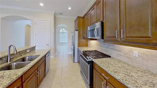 124 PESARO DR, North Venice, FL 34275