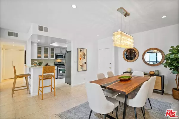 8180 Manitoba St #132, Playa Del Rey, CA 90293