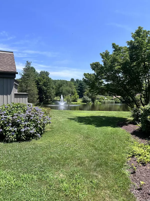 766 Heritage Village #B, Southbury, CT 06488