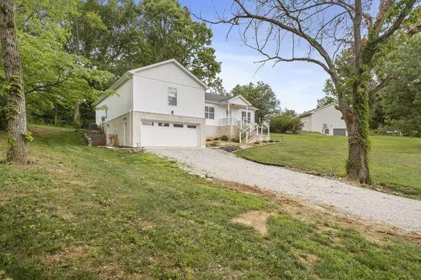 2643 Cloverdale Dr, Cookeville, TN 38506