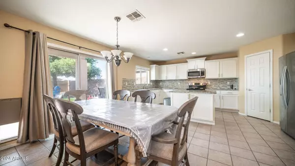 1434 E CHRISTOPHER Street, San Tan Valley, AZ 85140