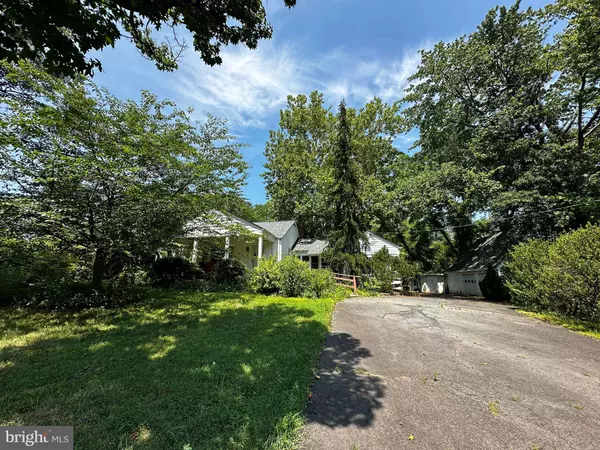 13708 LELAND RD, Centreville, VA 20120